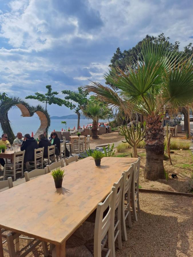 Beach Hotel Kapahi Пефкари Экстерьер фото